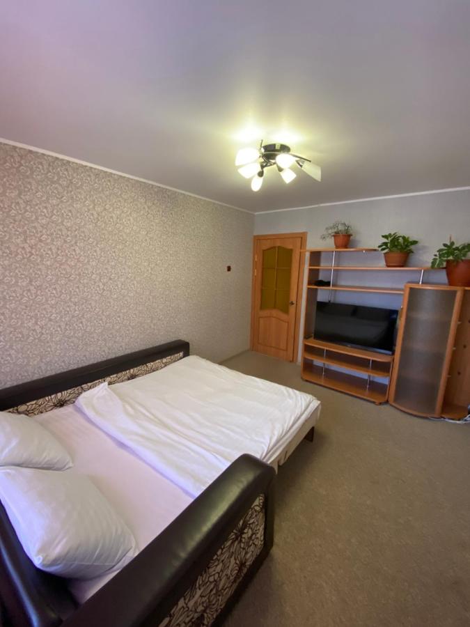 Новосибирск: МЕШАЛКИНА Апартамент Героев Труда, 33