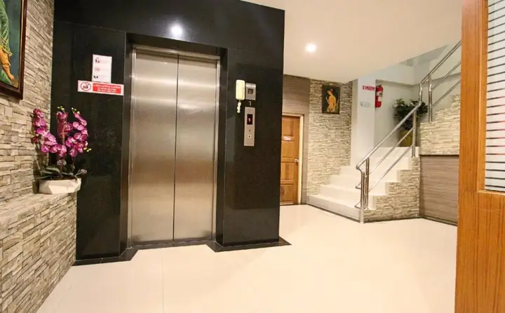 Кату: Good Nice Hotel Patong