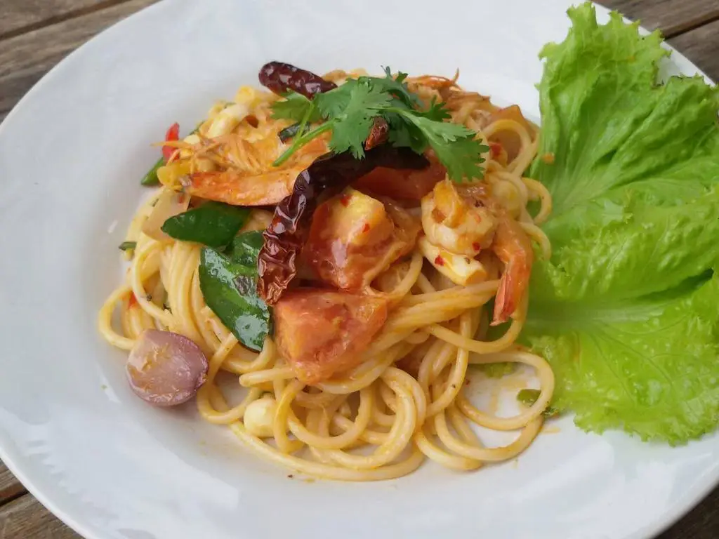 Сукотай: Baan Rim Klong Resort