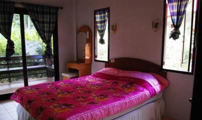 Самуи: Baan Srinimit Bungalow