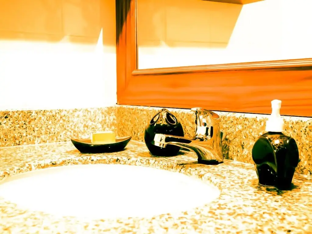 Кату: Cello Hotel