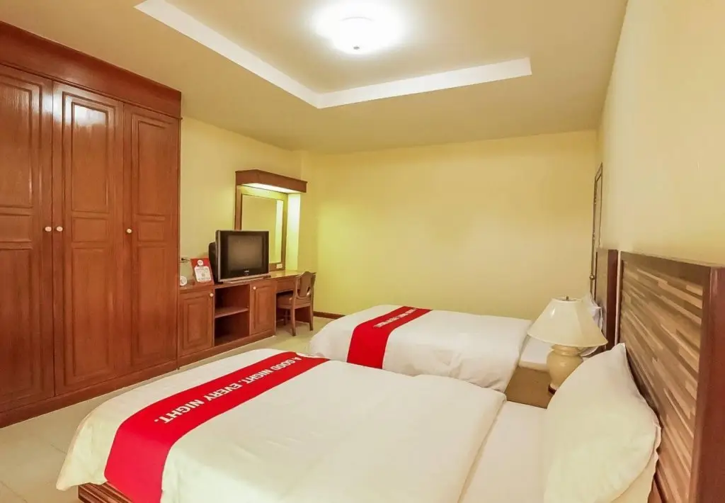 Бангкок: Omni Suites Aparts-Hotel