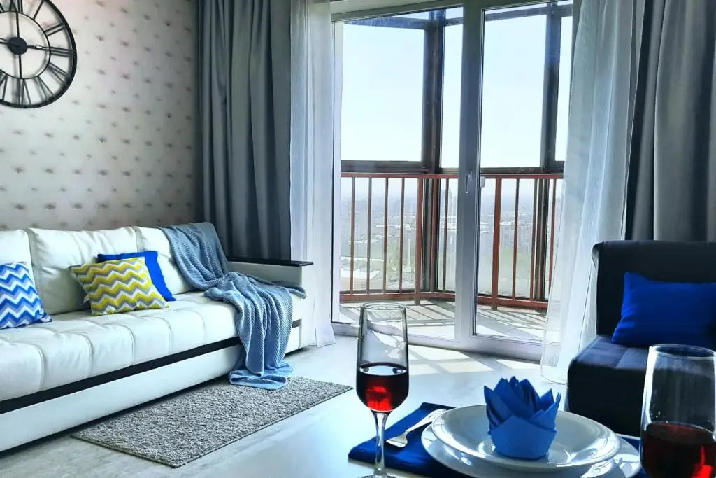 Апартаменты FlaNsk, напротив NIITO, Центрального парка, Рядом Mariott Hotel — фото 1