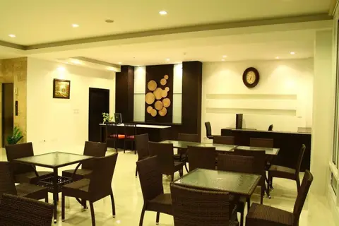 The White Pearl Hotel — фото 1