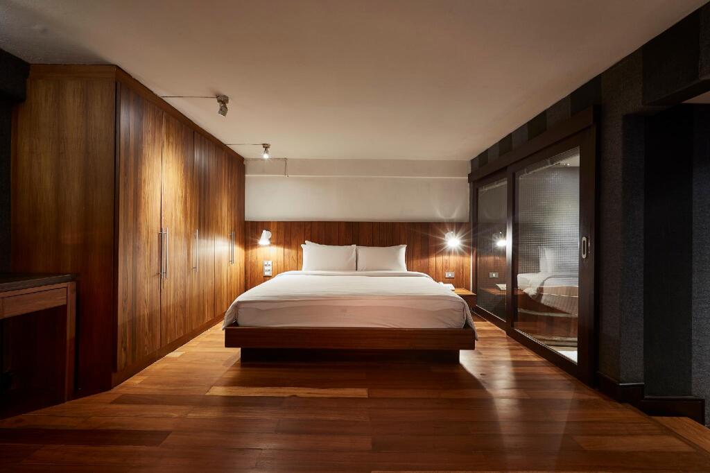 Бангкок: Luxx at Silom
