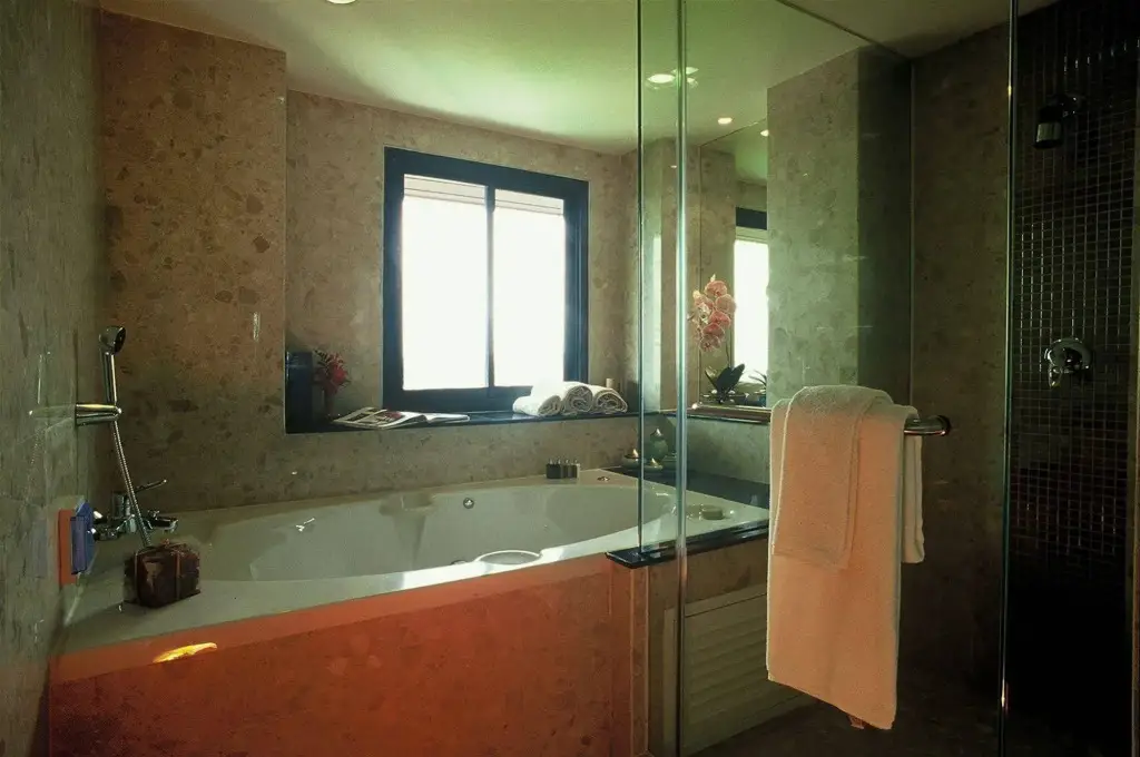 Бангкок: Gardengrove Suites