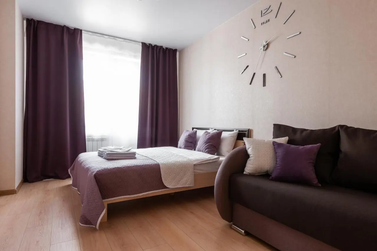 Новосибирск: One Bedroom Apartments Premium - Современная однокомнатная квартира Премиум класс, 4 спальных места, RentHouse
