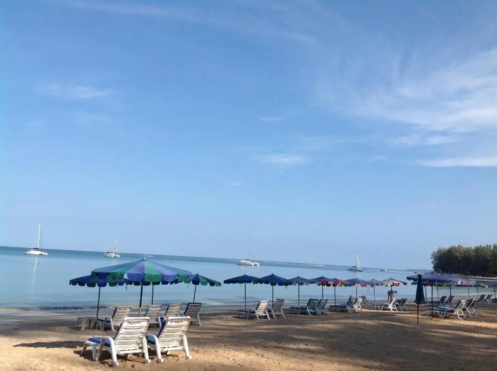 Тхаланг: Ruan Mai Naiyang Beach Resort