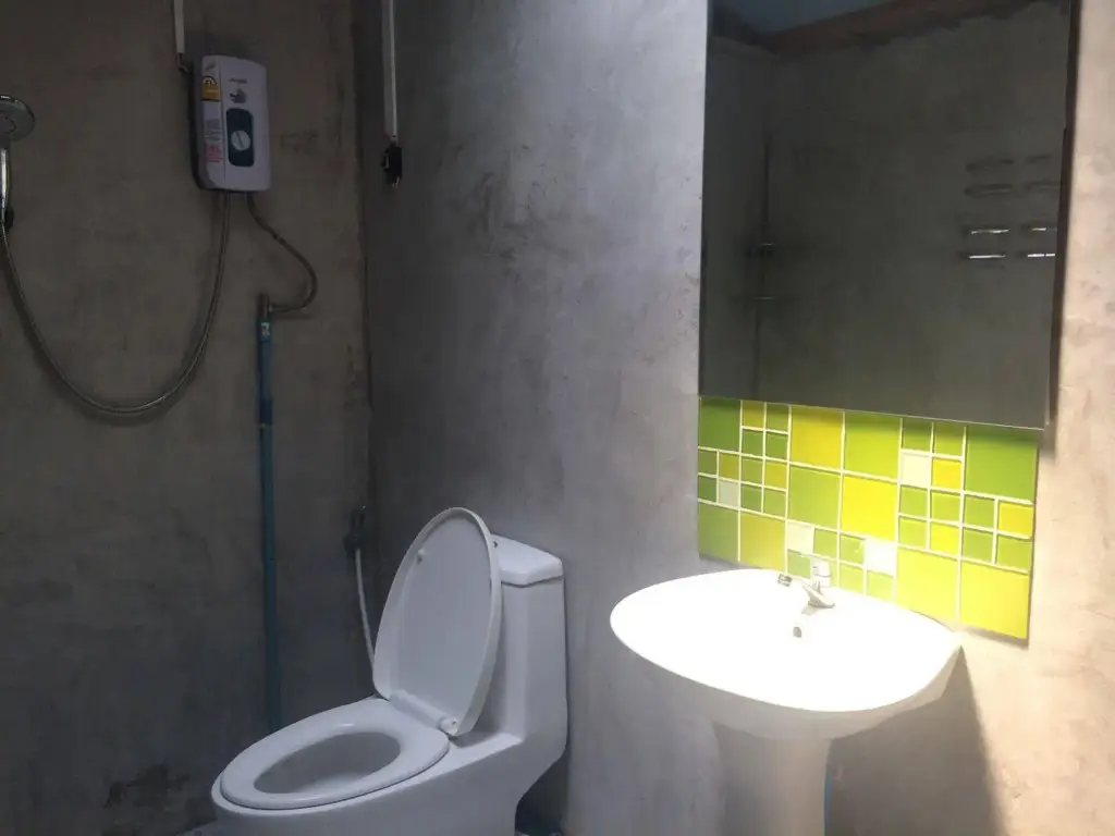 Паи: Maeyen House