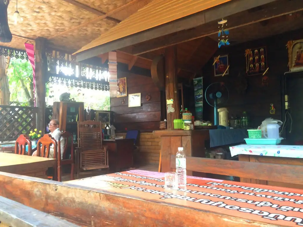 Паи: Maeyen House
