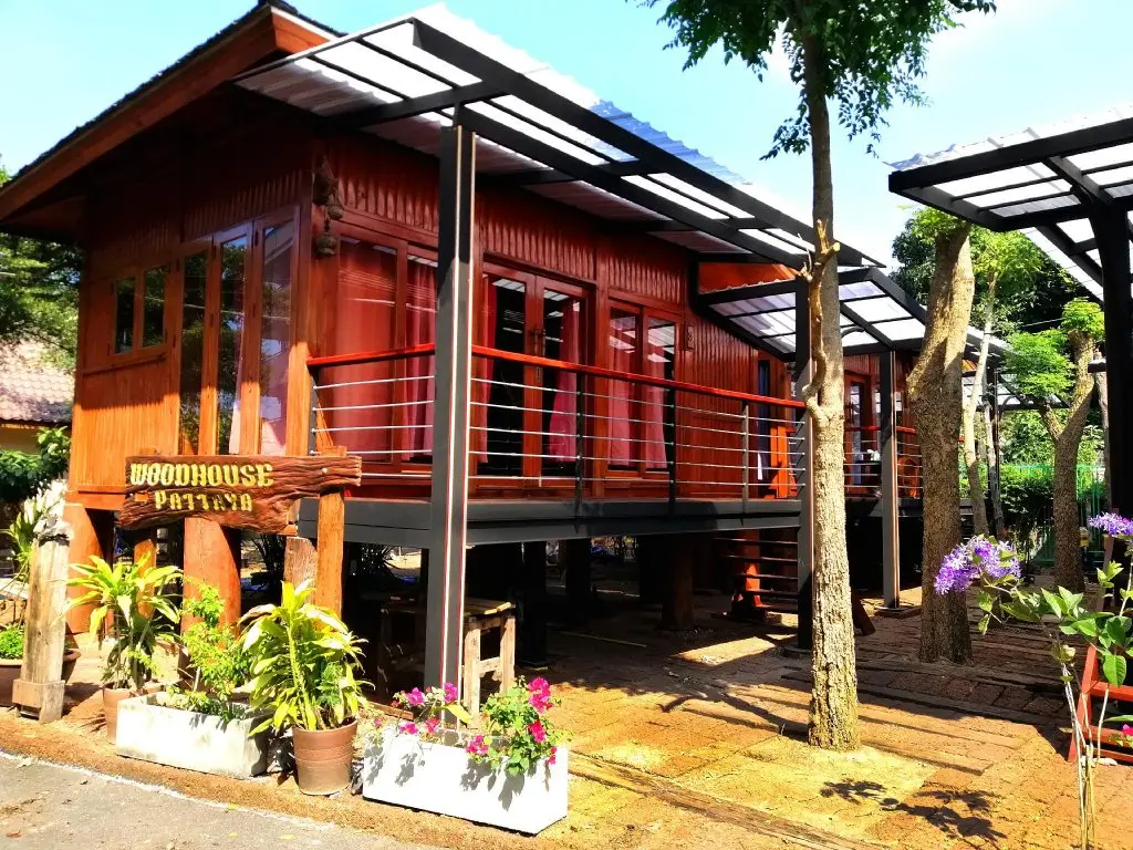 Паттайя: Wood House Pattaya