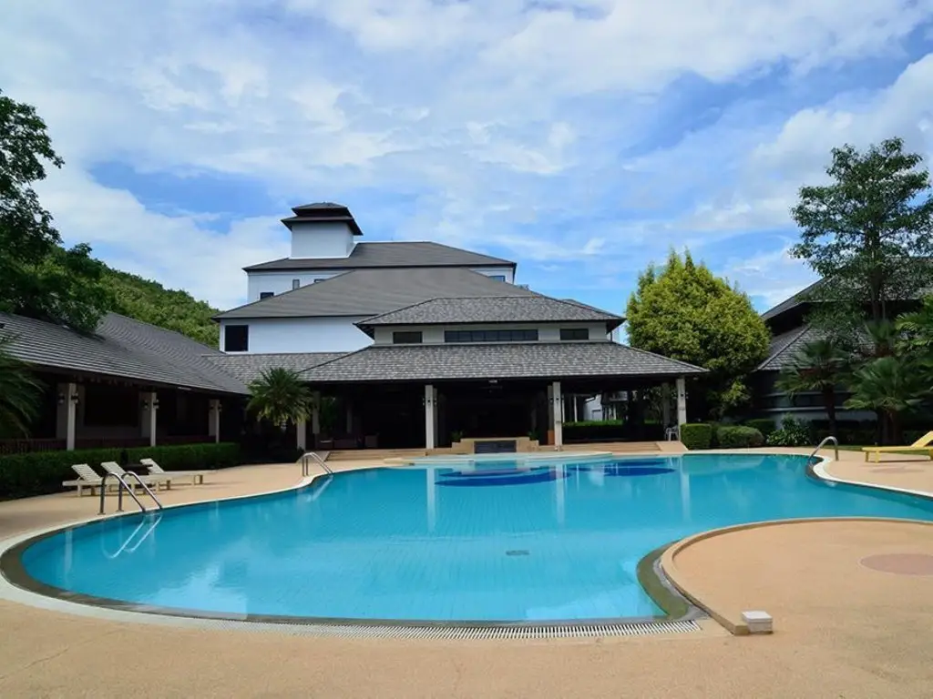 Бан-Тхи: Alpine Golf Resort Chiang Mai
