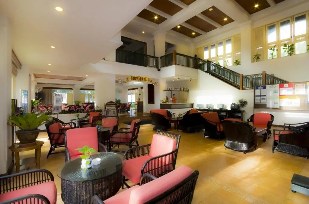 Тхаланг: Курортный отель Amora Beach Resort Phuket