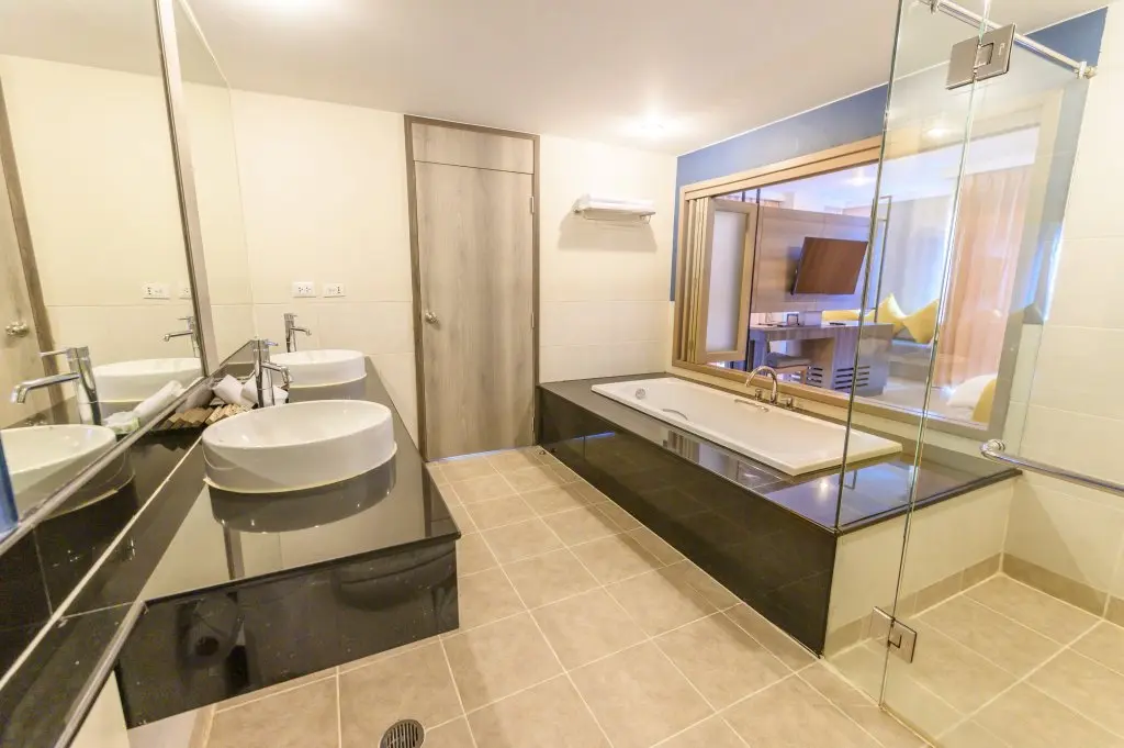 Пхукет: Andakira Hotel