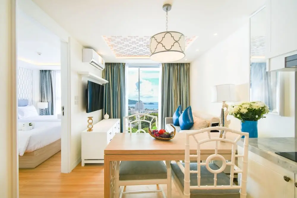 Кату: The Aristo Seaview Patong