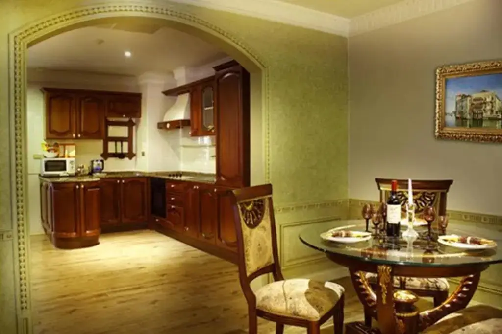 Паттайя: Four Seasons Place