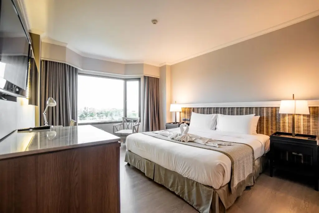 Пхитсанулок: The Grand Riverside Hotel Phitsanulok