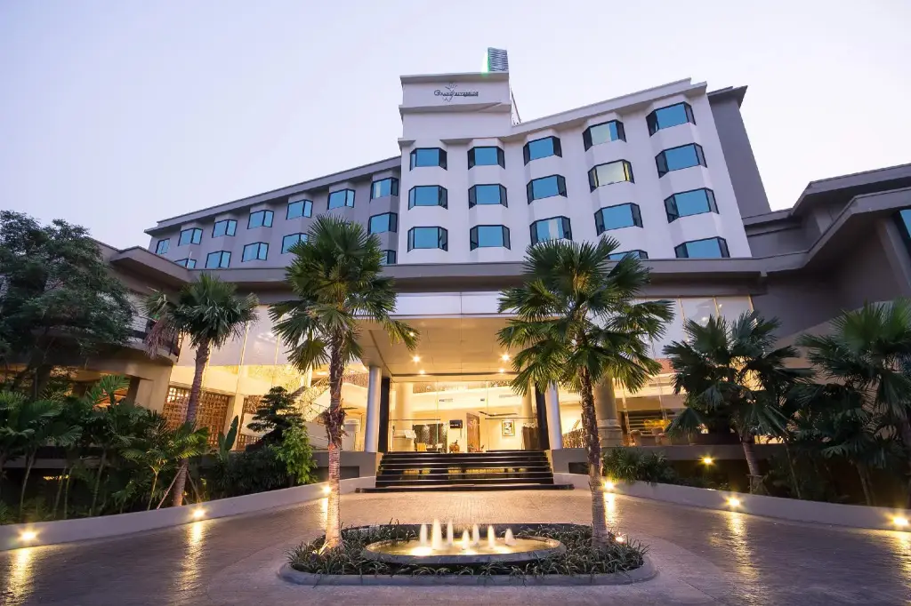 The Grand Riverside Hotel Phitsanulok — фото 1