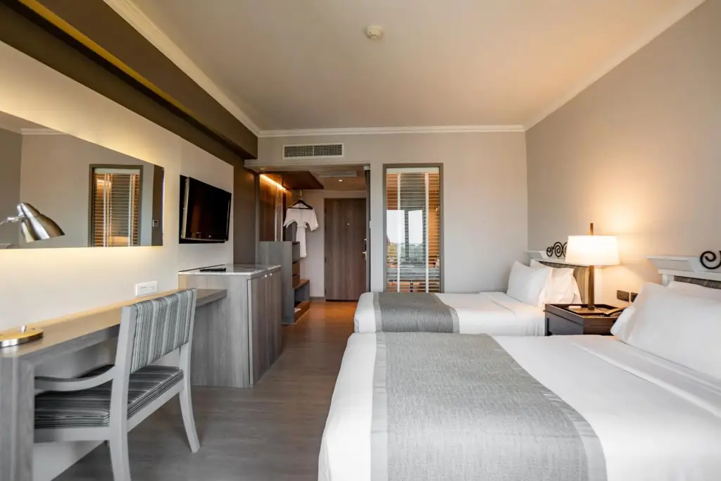 Пхитсанулок: The Grand Riverside Hotel Phitsanulok