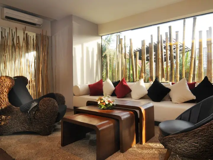 Муанг: Bamboo House Phuket