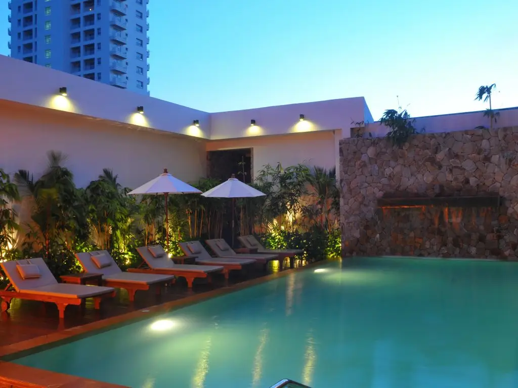 Муанг: Bamboo House Phuket
