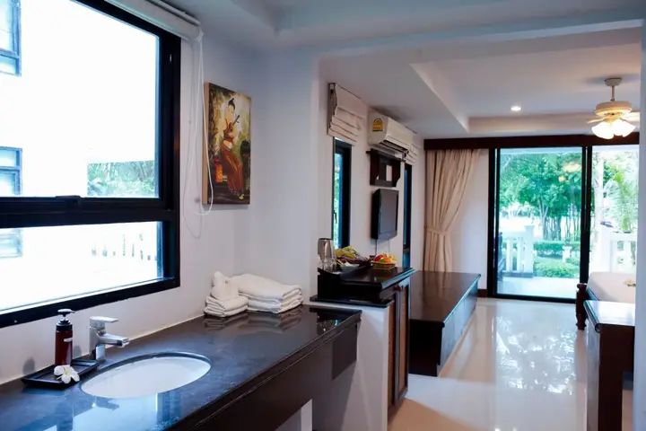 Пхукет: Racha Island Resort