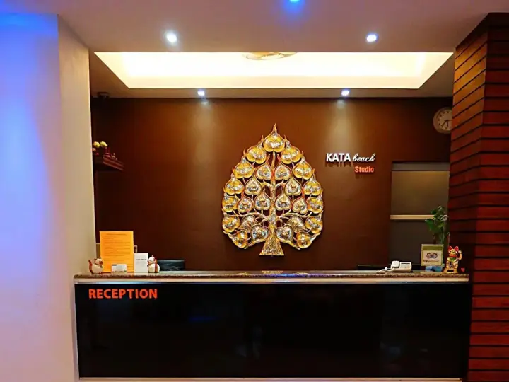 Муанг: Kata Beach Studio