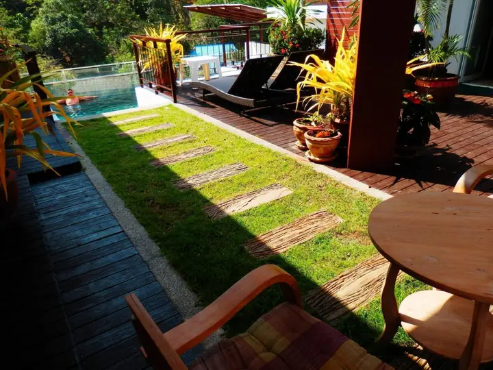 Муанг: Kata Beach Studio