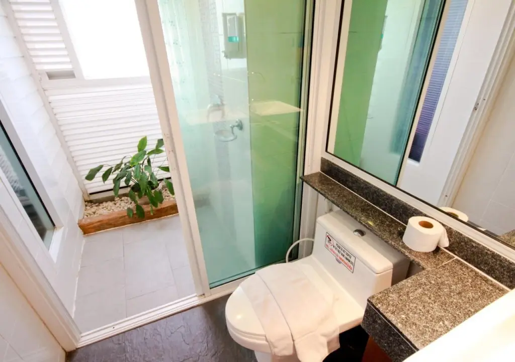 Муанг: Kata Beach Studio