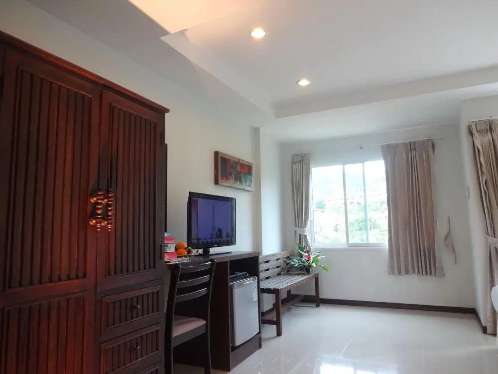 Кату: Athome Guesthouse
