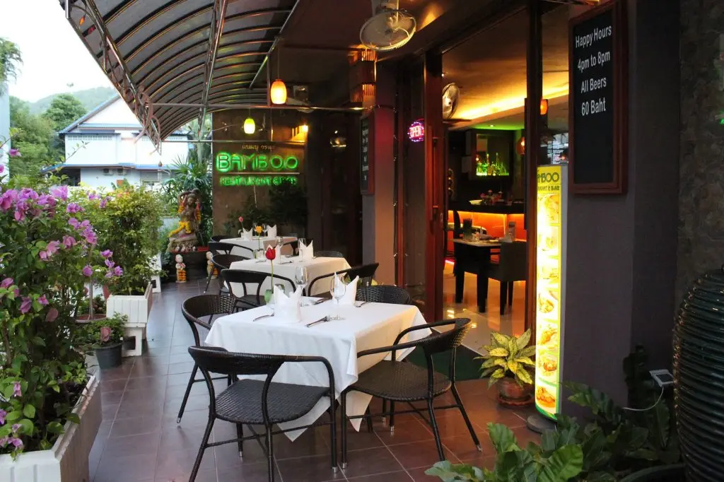 Кату: Hemingway's Hotel
