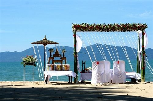 Самуи: Hutcha Resort