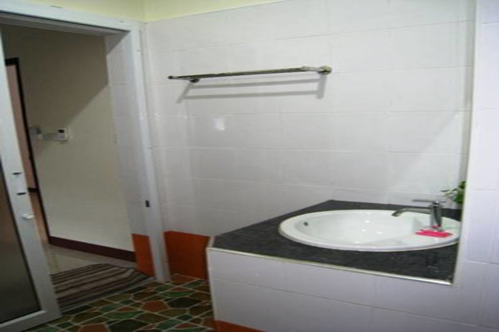 Ко Чанг: OYO 918 Kachapol Hotel