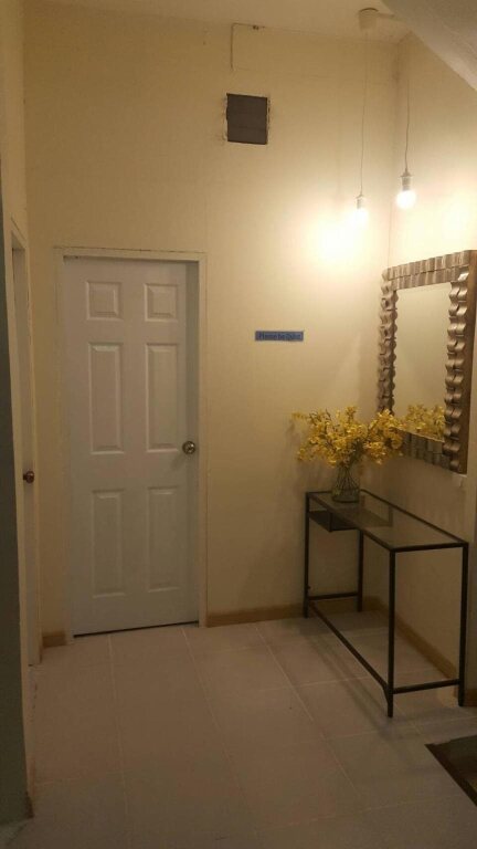 Бангкок: Asoke Montri Hostel