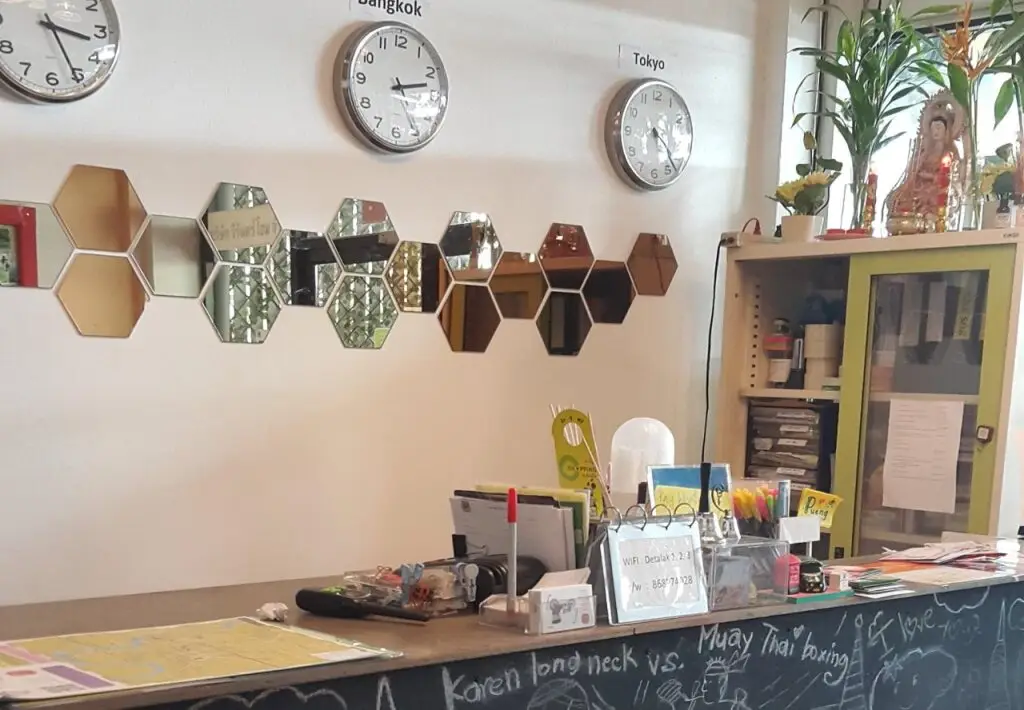 Бангкок: De Talak Hostel
