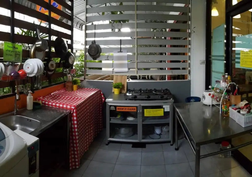 Бангкок: De Talak Hostel