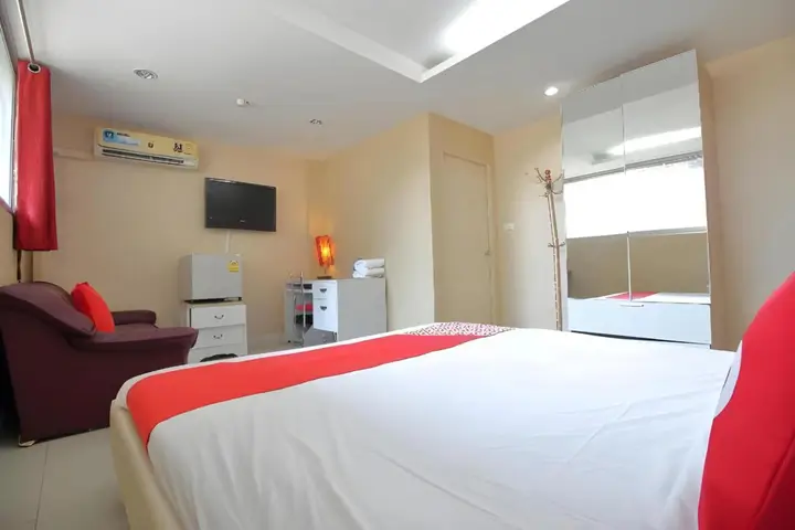 Бангкок: Diamond Residence Silom