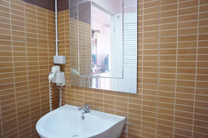 Донсак: Wang Hin Bungalow