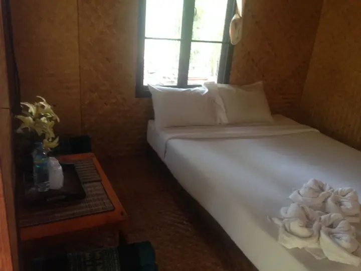 Паи: Pai Phu Fah