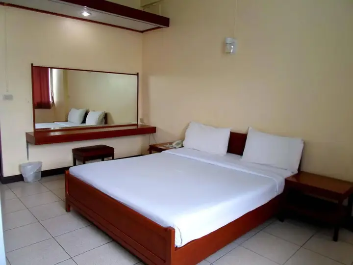 Сураттхани: Tapee Hotel