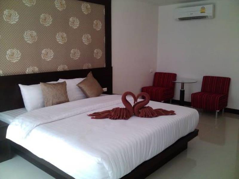 Кату: Ea-sy Condotel