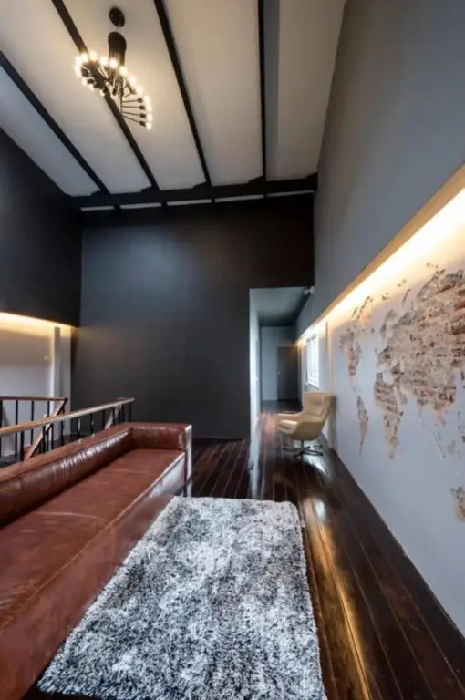 Муанг: The Urban Room