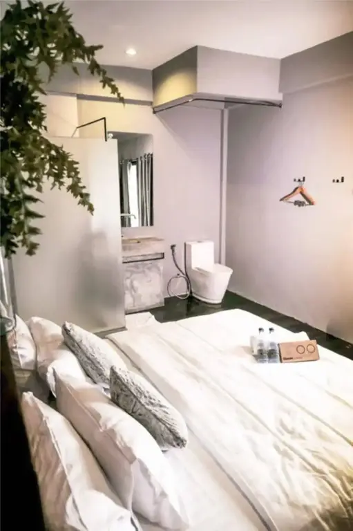Муанг: The Urban Room