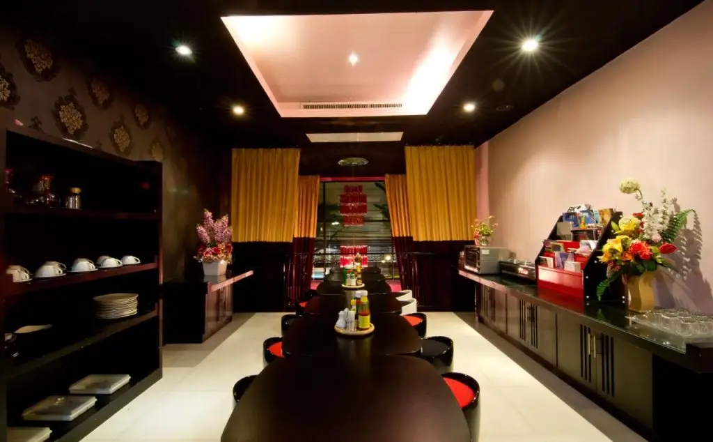 Бангкок: Glitz Bangkok