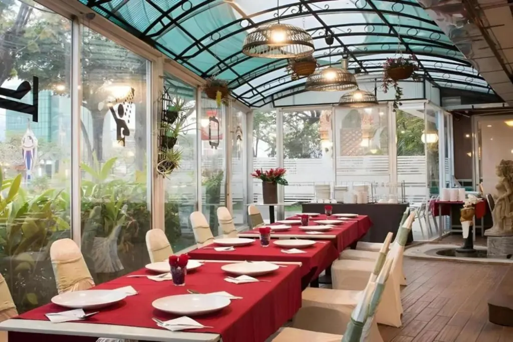 Бангкок: Collection O Howard Square Boutique Hotel