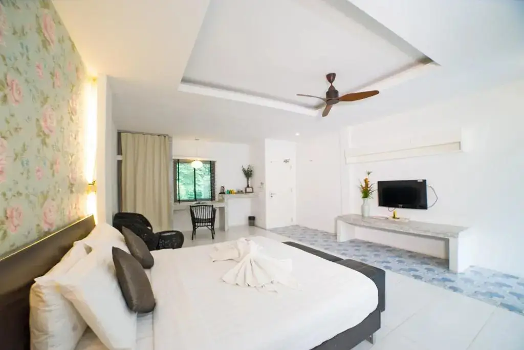 Пхукет: Surintra Resort