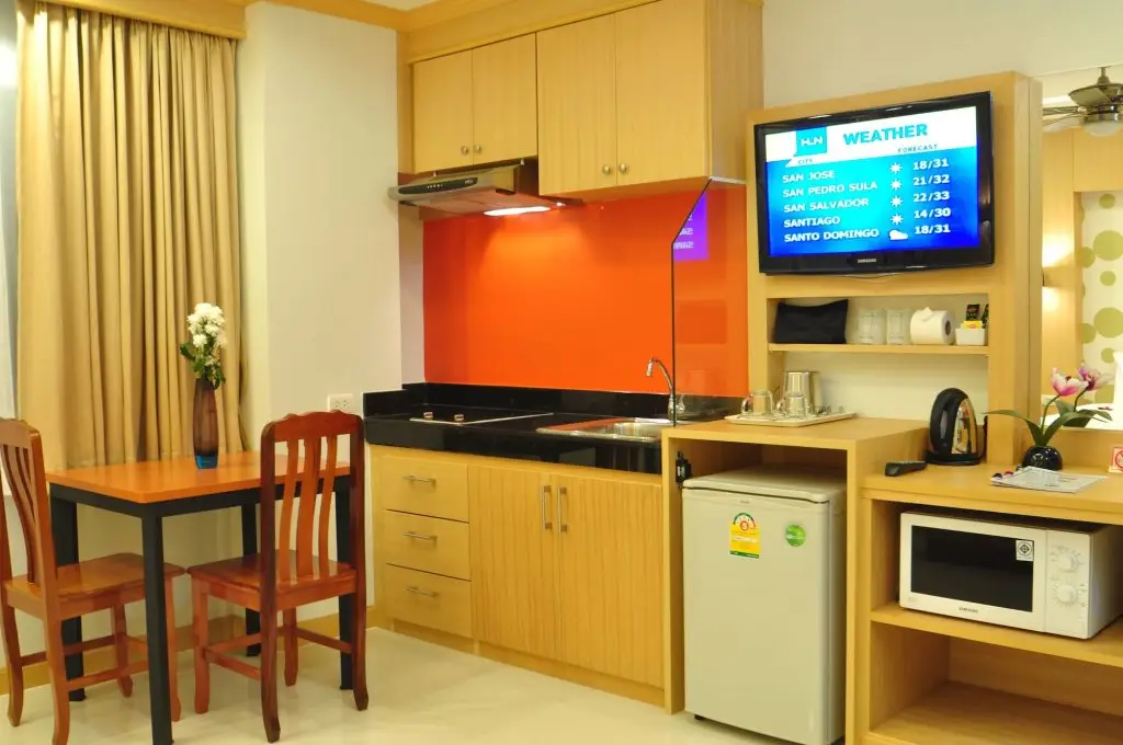 Кату: Green Harbor Hotel & Service Apartment