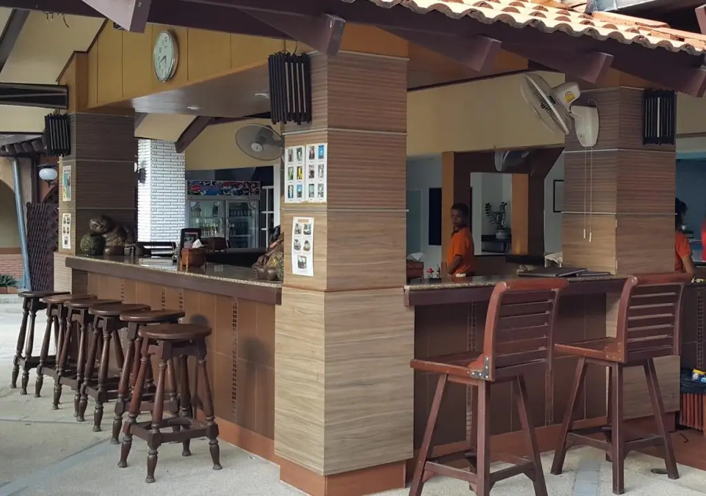 Паттайя: Sabai Inn