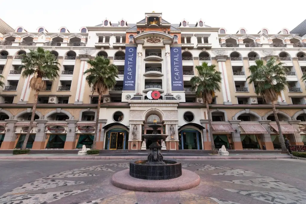 Паккрет: Отель Luxor Bangkok