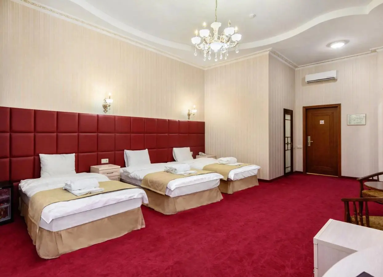 Новосибирск: Hotel Imperator